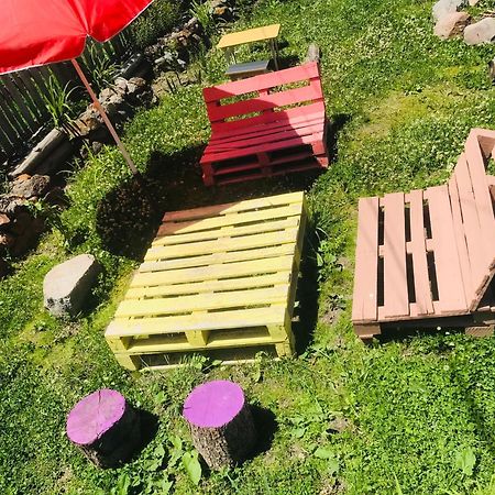 Guesthouse And Cottage Nicolo Stepantsminda Exterior foto
