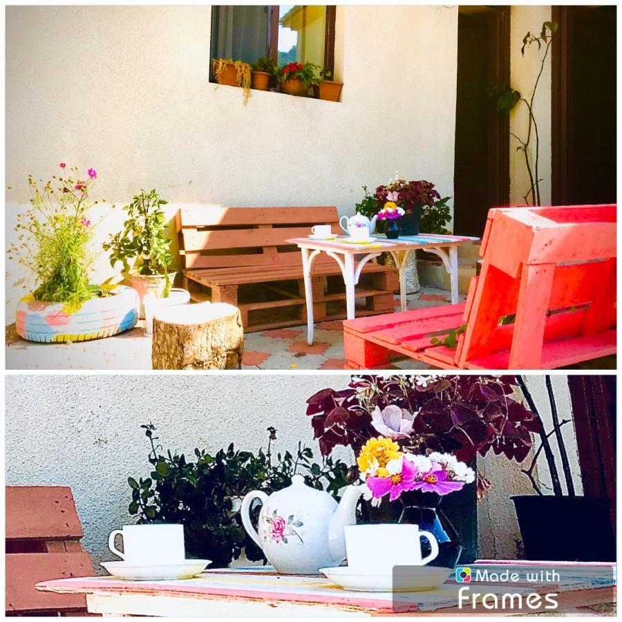 Guesthouse And Cottage Nicolo Stepantsminda Exterior foto