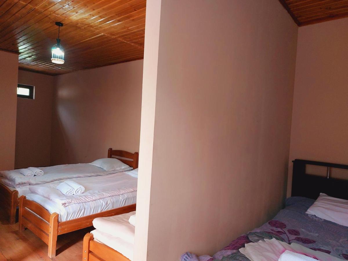 Guesthouse And Cottage Nicolo Stepantsminda Exterior foto