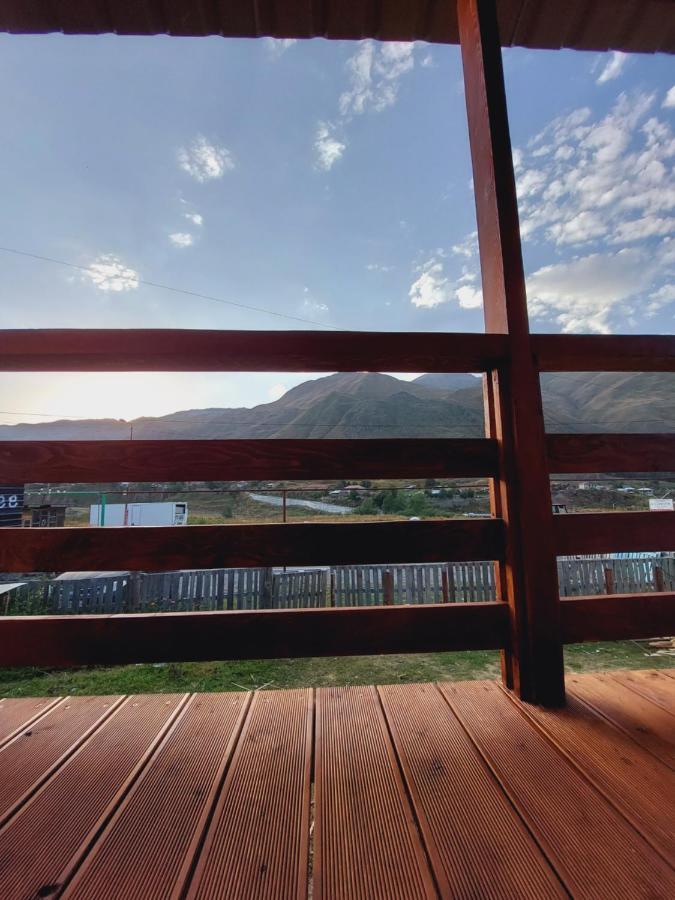 Guesthouse And Cottage Nicolo Stepantsminda Exterior foto